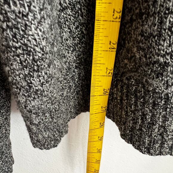 J.Crew Gray 100% Lambswool Knit Sweater Classic Minimalist Preppy Large - Picture 5 of 6